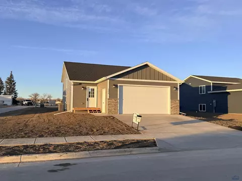 3556 Lodi Ln, Rapid City, SD 57703
