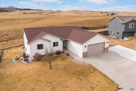 4917 Misty Woods Ln, Rapid City, SD 57701