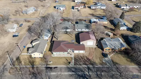 504 E 2nd, Plankinton, SD 57368 photo 5