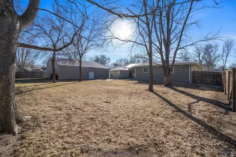 504 E 2nd, Plankinton, SD 57368 photo 36