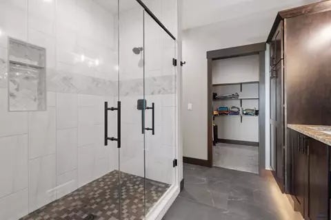 Bath - 6621 Green Mountain Ct, Spearfish, SD 57783 photo 2 of 4