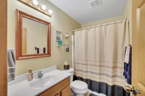 Bath - 7205 Manchester, Summerset, SD 57718 photo 2 of 3