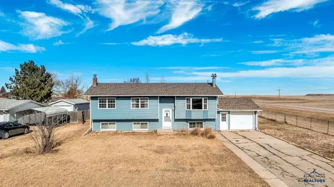 802 Rosilee Ln, Rapid City, SD 57701