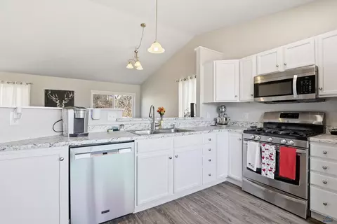 1107 Range View Cir, Rapid City, SD 57701 photo 12