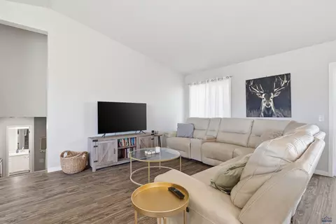 1107 Range View Cir, Rapid City, SD 57701 photo 6