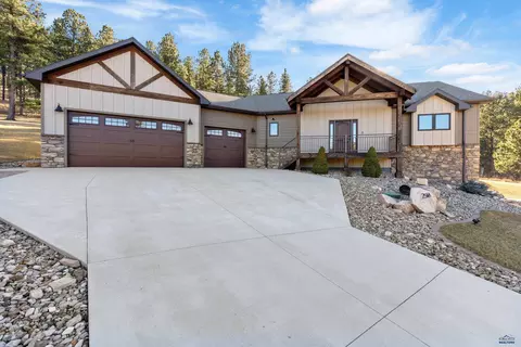 2564 Gold Creek Pl, Rapid City, SD 57702