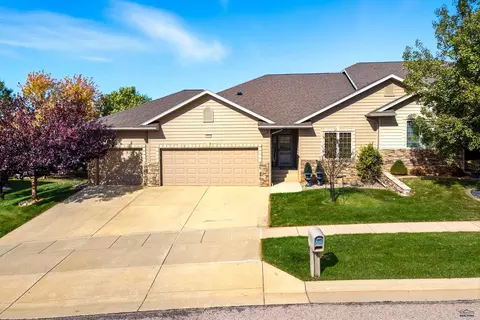 4536 Portrush Rd, Rapid City, SD 57702