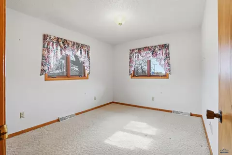 Bedroom - 611 Glenn St, Wall, SD 57790 photo 3 of 10