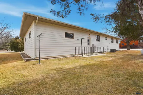 Exterior - 611 Glenn St, Wall, SD 57790 photo 4 of 4