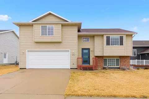 672 Earleen St, Rapid City, SD 57701