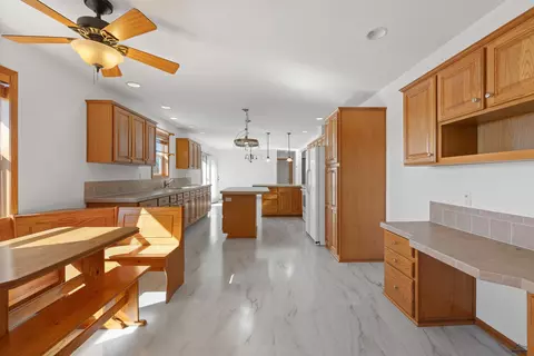 Kitchen - 11981 Mountain Lion Ln, Hot Springs, SD 57747 photo 1 of 2