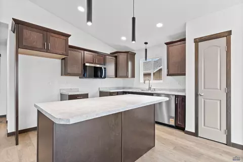 Kitchen - 526 Denali Dr, Box Elder, SD 57719 photo 1 of 3