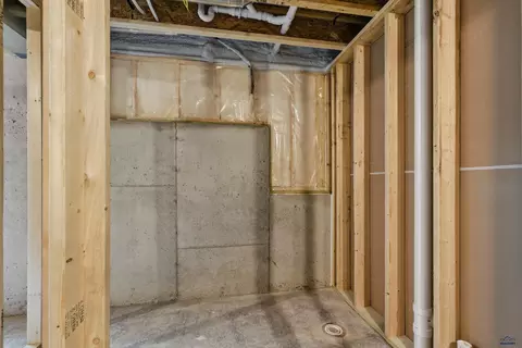 Bath - 526 Denali Dr, Box Elder, SD 57719 photo 4 of 4