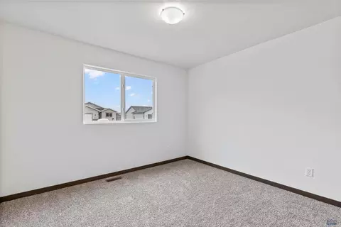 Bedroom - 526 Denali Dr, Box Elder, SD 57719 photo 3 of 6