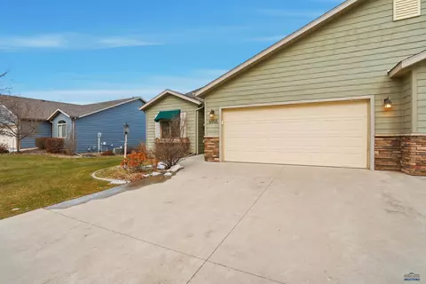 6908 Emerald Heights Rd, Summerset, SD 57718 photo 3