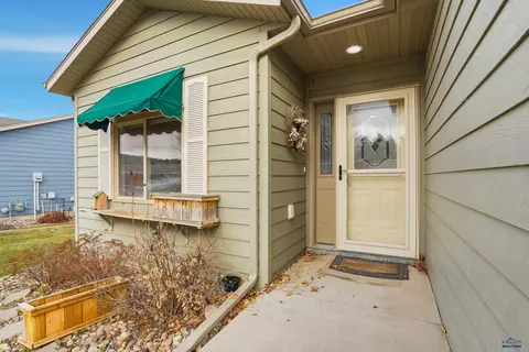 6908 Emerald Heights Rd, Summerset, SD 57718 photo 4