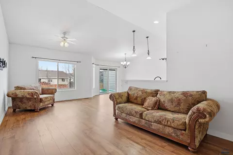 6908 Emerald Heights Rd, Summerset, SD 57718 photo 10