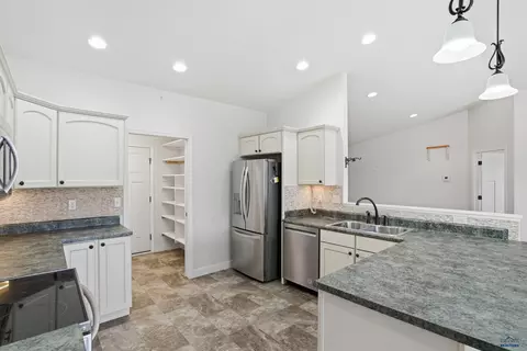 6908 Emerald Heights Rd, Summerset, SD 57718 photo 12