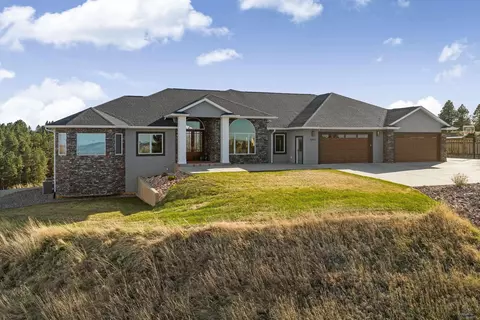 3853 Elysian Ct, Rapid City, SD 57702