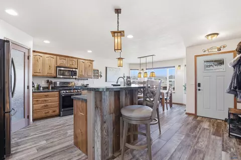 387 Big Badger Dr, Box Elder, SD 57719 photo 8