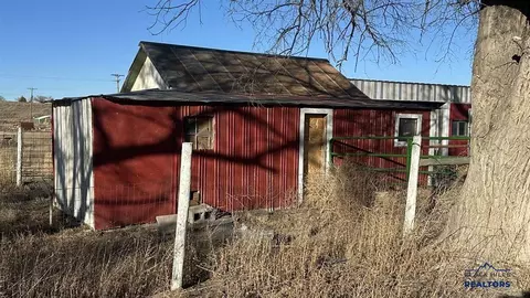 Exterior - 310 Truman Rd, Edgemont, SD 57735 photo 4 of 7