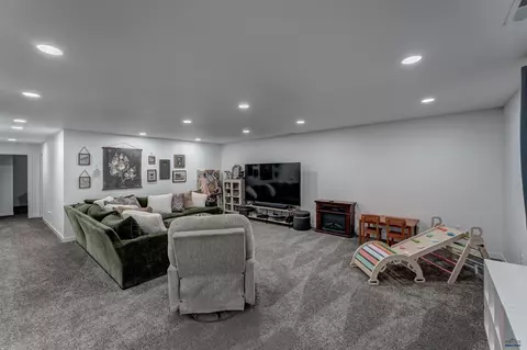 22933 Gateway Dr, Box Elder, SD 57719 photo 20