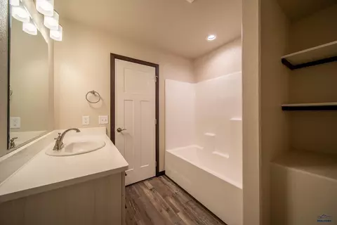 Bath - 409 Constitution Blvd, Box Elder, SD 57719 photo 3 of 3