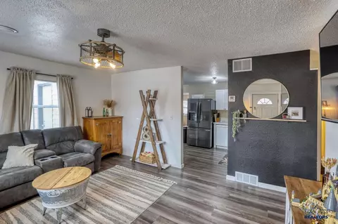 337 E St Francis, Rapid City, SD 57701