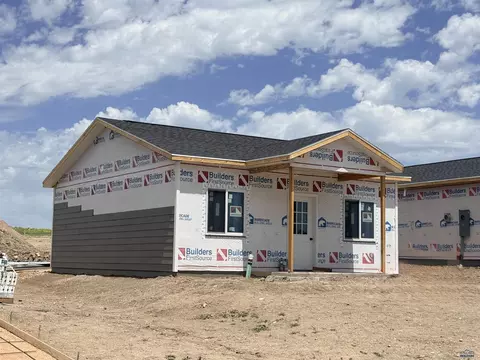 5636 Crystalline Hills Dr, Rapid City, SD 57703