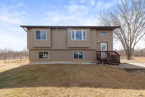 6169 Flintlock Ct, Rapid City, SD 57703
