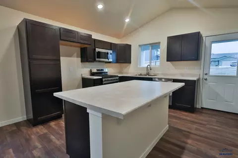 Kitchen - 440 Nighthawk Dr, Box Elder, SD 57719 photo 2 of 3
