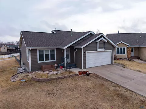 4226 Range View Ct, Rapid City, SD 57701 photo 2