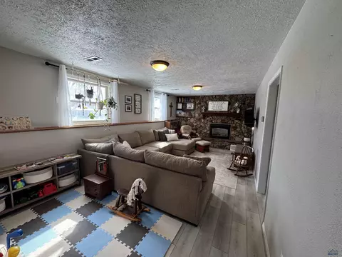3605 Maple Ave, Rapid City, SD 57701 photo 9