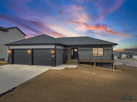 4824 Mondavi Dr, Rapid City, SD 57703