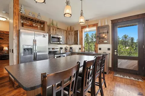 Kitchen - 21302 Wasp Rd, Lead, SD 57754 photo 2 of 5