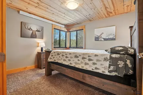 Bedroom - 21304 Wasp Rd, Lead, SD 57754 photo 5 of 7
