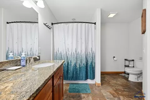 Bath - 3826 Ward Ave, Spearfish, SD 57783 photo 3 of 4