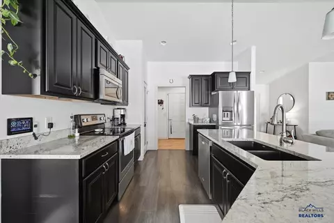 1863 Russell St, Spearfish, SD 57783 photo 9
