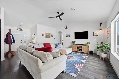 1863 Russell St, Spearfish, SD 57783 photo 5