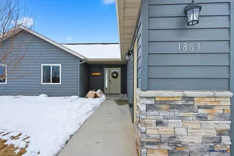 1863 Russell St, Spearfish, SD 57783 photo 3