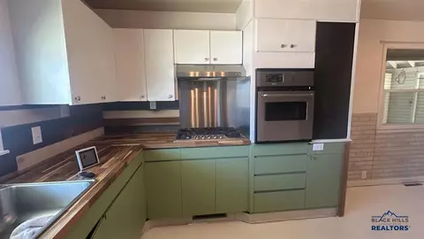 Kitchen - 1001 E St, Edgemont, SD 57735 photo 3 of 3