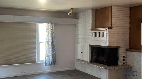 Living - 1001 E St, Edgemont, SD 57735 photo 1 of 3
