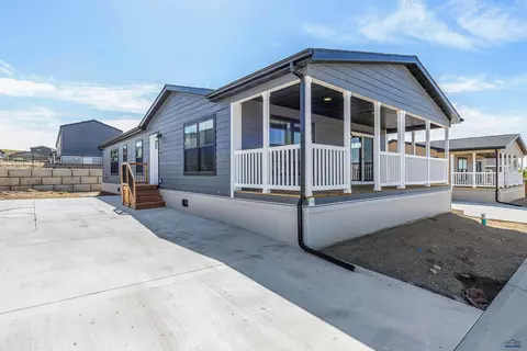 1661 E 124 E Philadelphia #HOME 124, Rapid City, SD 57701