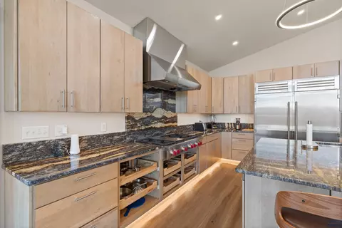 Kitchen - 11829 Valley View Cir, Spearfish, SD 57783 photo 5 of 7