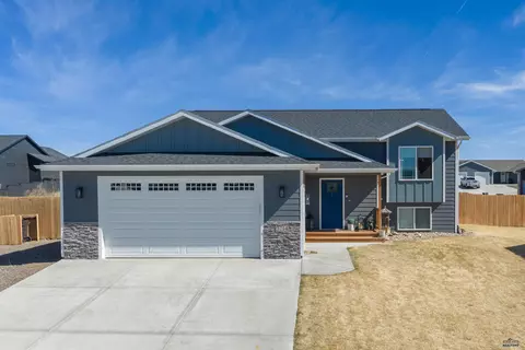 3714 Sako Ct, Rapid City, SD 57703
