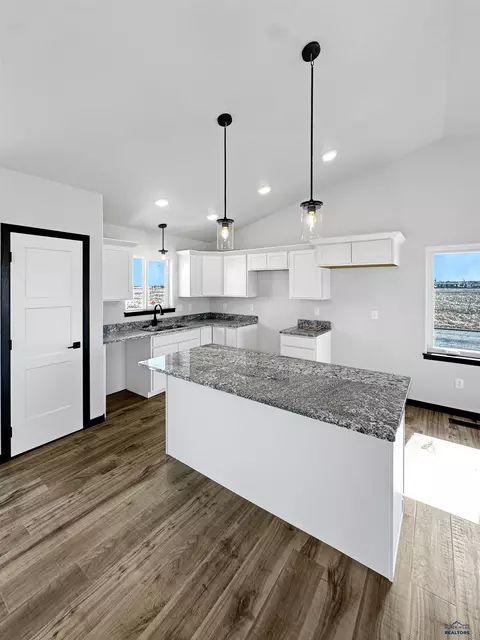 Kitchen - 628 Bull Run Dr, Box Elder, SD 57719 photo 2 of 3