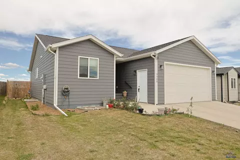 5520 Coal Bank Dr, Rapid City, SD 57701