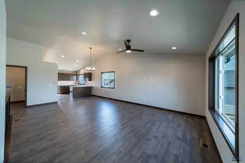 549 Denali Dr, Box Elder, SD 57719 photo 11