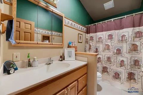 Bath - 20842 Legacy, Sturgis, SD 57785 photo 1 of 4