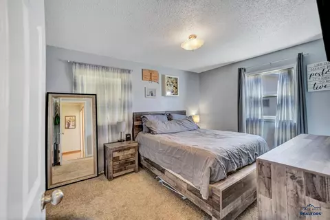 321 E Liberty, Rapid City, SD 57701 photo 8